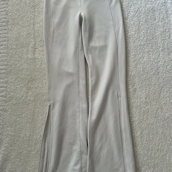 lululemon athletica Cream Trousers - Picture 2 of 6